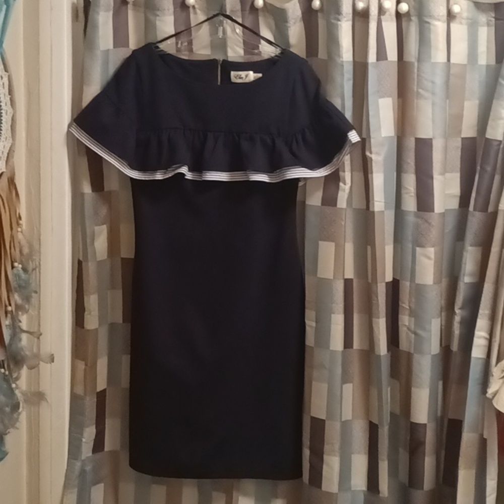 NWOT Eliza J rayon blend navy/white striped dress w a 19" gold zipper in back 10